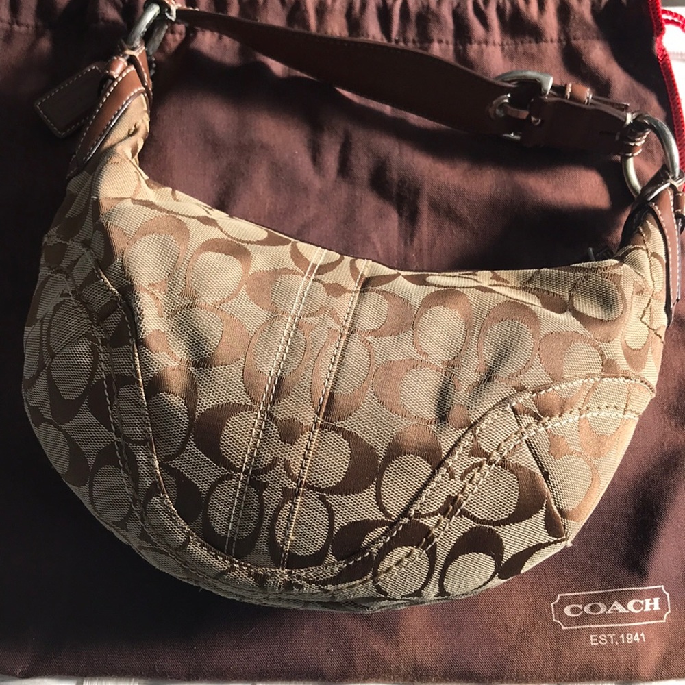 Coach purse, small but cute!